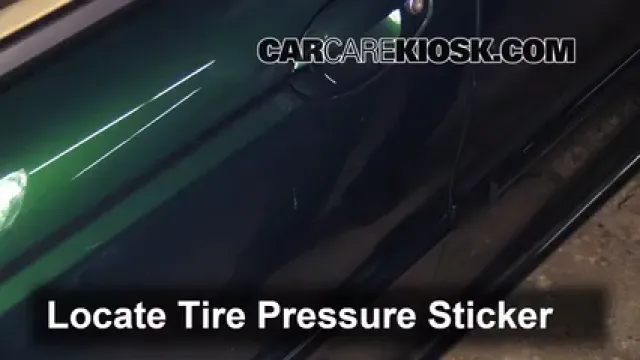 2005 Jaguar X-Type 3.0L V6 Sedan Pneus et roues Vérifier la pression des pneus